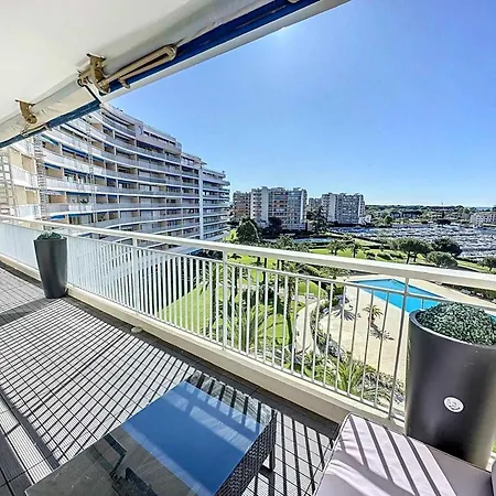 Modern - Ac-1br- 4p -