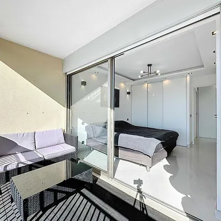 דירה Modern - Ac-1br- 4p -