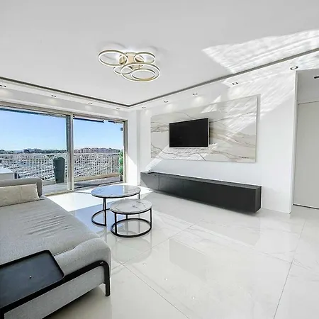 Modern - Ac-1br- 4p -